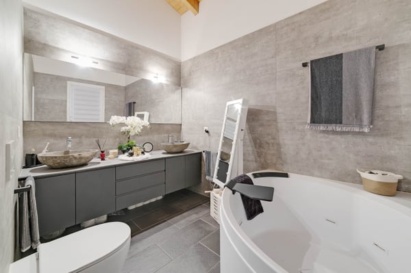 LUMINOSO ATTICO DI 1.5 LOCALI A SANT ANTONINO 10