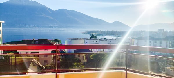 MURALTO - 1.5 locali con splendida vista lago (ref. 1508-23) 4