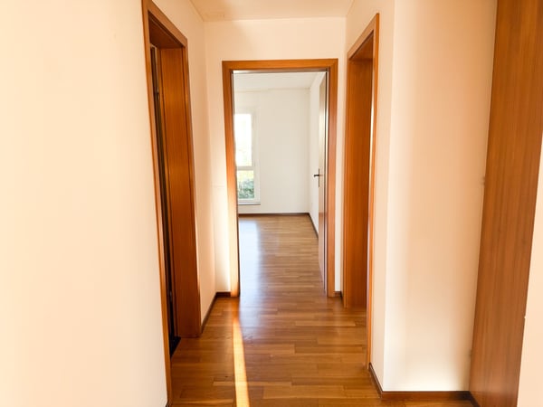 MURALTO - 1.5 locali con splendida vista lago (ref. 1508-23) 6