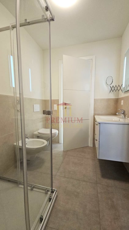 APPARTAMENTO MODERNO E SPAZIOSO A MALVAGLIA 8