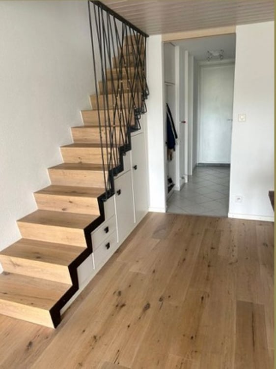 1.5-Zimmer-Maisonette-Wohnung mit Balkon & Garage Eschlikon 2