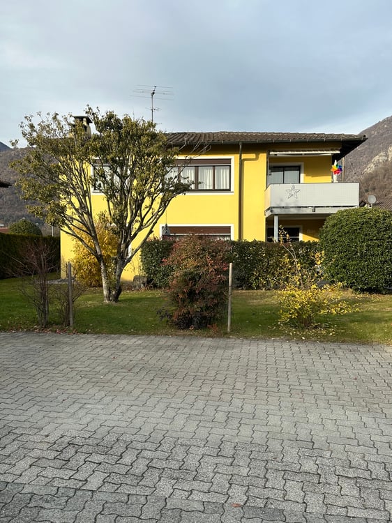 Casa in vendita a Losone 2