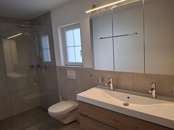 1 Zimmer Whg zu vermieten 4