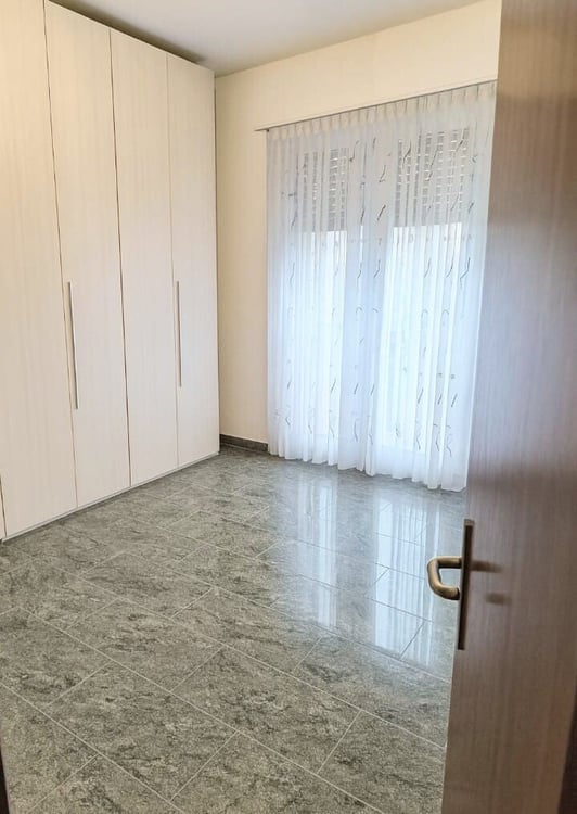 1.5 LOCALI CON GIARDINO - BIASCA, VALLONE 4