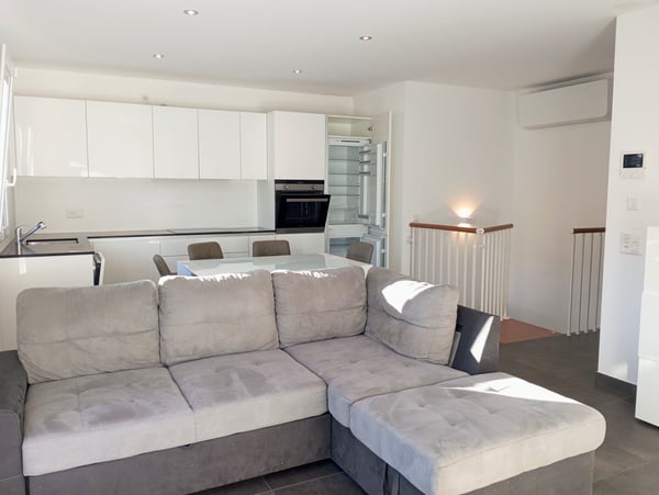 APPARTAMENTO MODERNO CON GIARDINO A LUGAGGIA 1