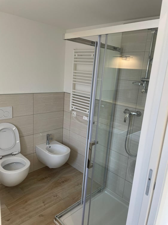 CASA BIFAMILIARE con DUE MONOLOCALI ID 11353 7