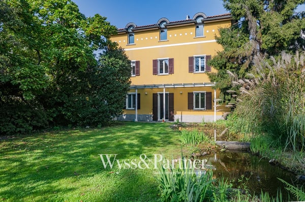 Bellinzona - Historische Villa inmitten der Natur 1