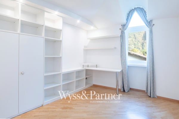 Bellinzona - Storica villa in affitto immersa nella natura 6