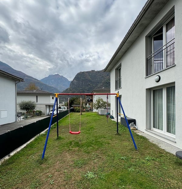 Biasca - Vendesi casa unifamiliare con ampio giardino 8