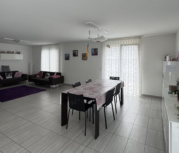 Biasca - Vendesi casa unifamiliare con ampio giardino 1