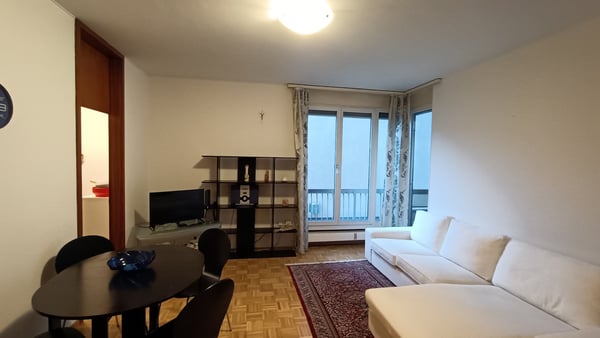 Bel 1.5 locali zona residenziale a pochi passi dal centro 1