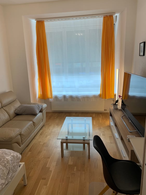 Zu Vermieten per sofort WG Zimmer 1