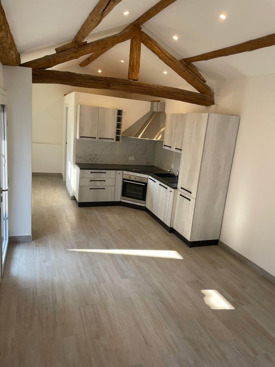 CASA BIFAMILIARE con DUE MONOLOCALI  ID 11353 3