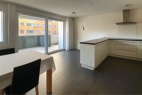 1.5-Zimmer-Gartenwohnung mit 126 m² Umschwung 1