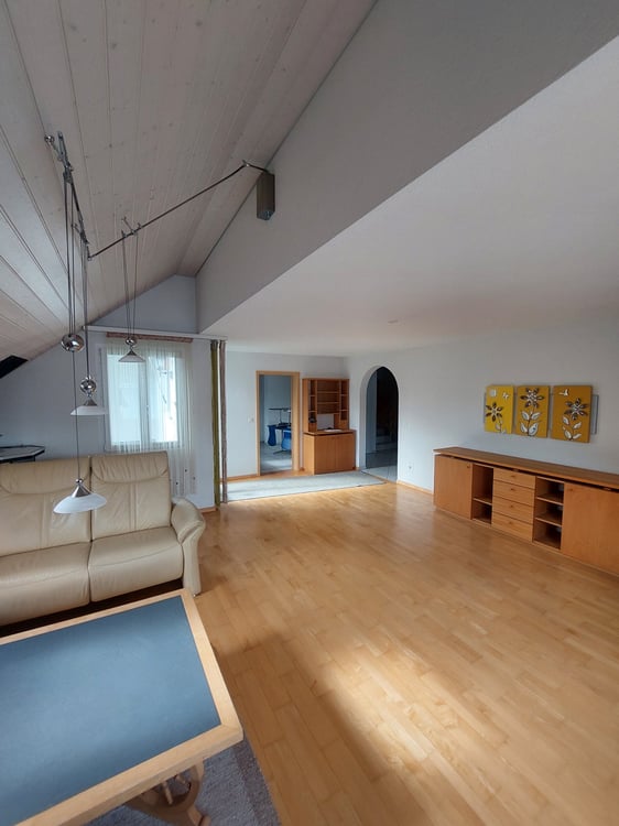 1.5 Zimmer Dachwohnung in Frick 1