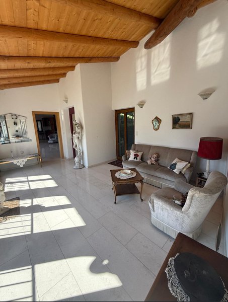 STUPENDA VILLA  A MORCOTE   ID 23512 11