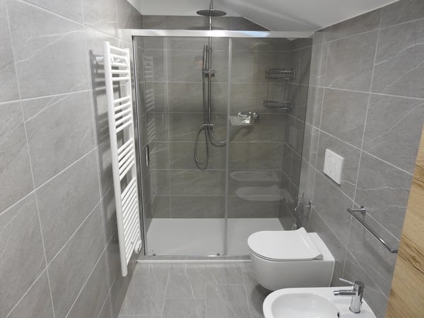 AFFITTASI APPARTAMENTO MANSARDATO 2.5 LOCALI 5