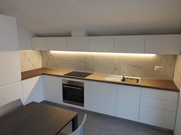 AFFITTASI APPARTAMENTO MANSARDATO 2.5 LOCALI 1