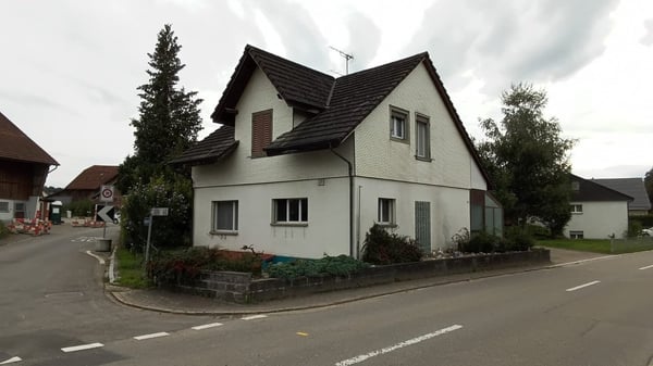 EFH Altliegenschaft auf 907 m2 mit Potenzial in Matzingen. 3