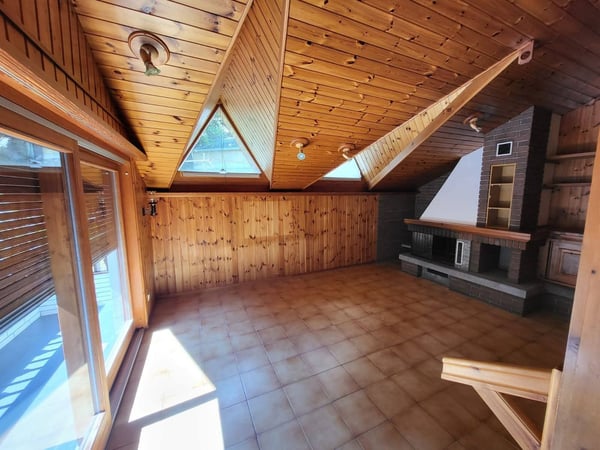 1 LOCALI A SOAZZA  Affittasi appartamento di 1 locali(140 mq 5