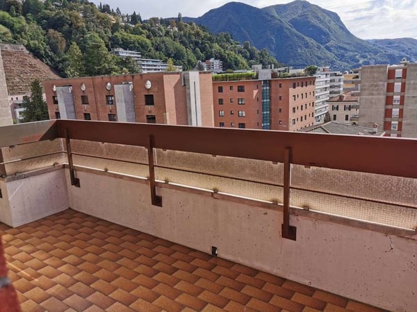 Lugano, privato vende 1 e ½ locali con 1 balconi 2