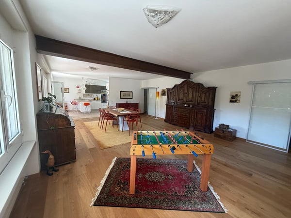 Luminoso appartamento a Ponte Capriasca con piscina 2