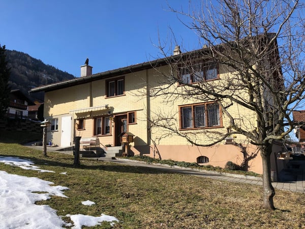 Charmanter 1.5-Zi-Hausteil mit viel Umschwung, Garten uvm. 1