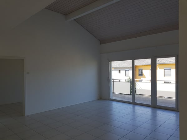 1 1/2-Zimmer-Dachwohnung mit spezieller Raumhöhe 5