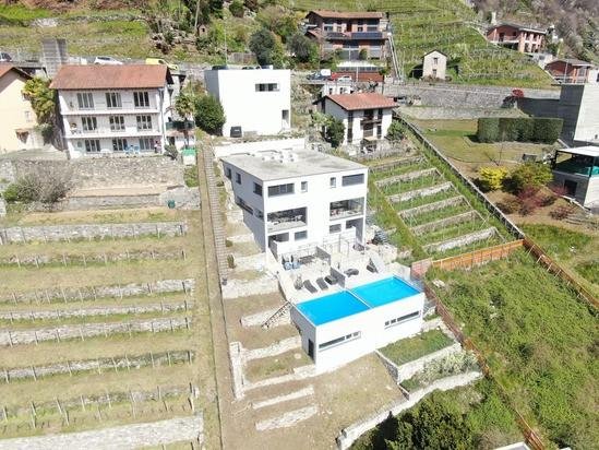 VILLA MODERNA CON PISCINA E VISTA SPETTACOLARE A SEMENTINA 10