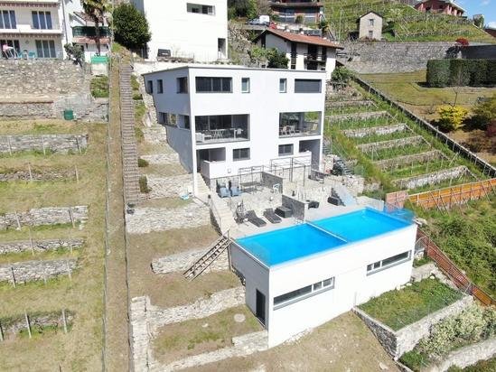VILLA MODERNA CON PISCINA E VISTA SPETTACOLARE A SEMENTINA 2