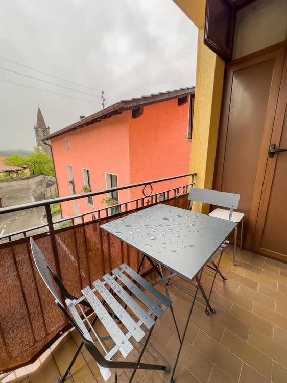 LUMINOSO APPARTAMENTO A COMANO 6