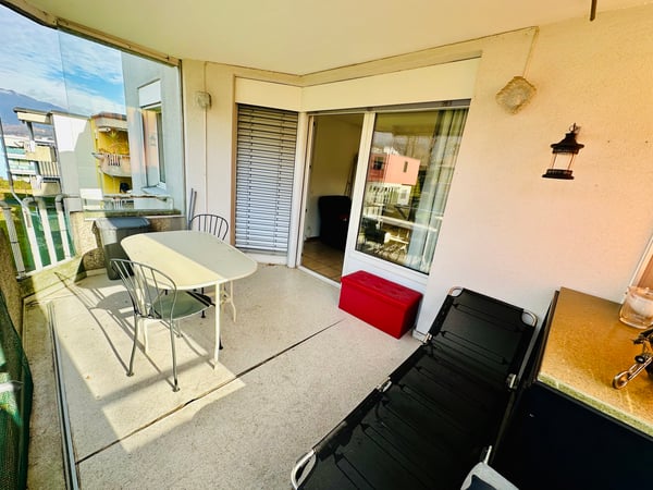 Affittasi a subentrante appartamento arredato 2