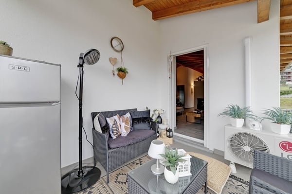 LUMINOSO ATTICO DI 1.5 LOCALI A SANT ANTONINO 8