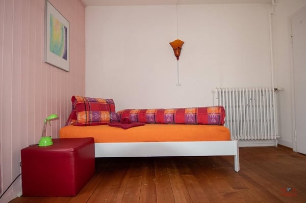 Möbiliertes, ruhiges  WG-Zimmer in Thun 1