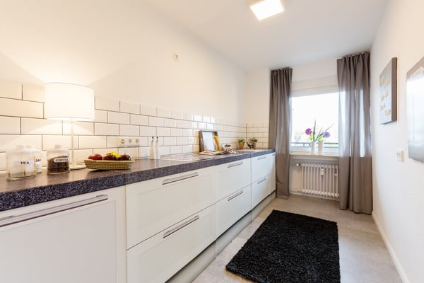 Grosszügige und frisch renovierte 1-Zimmerwohnung ENGE 4