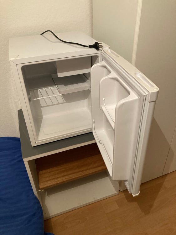 Neu möbliertes Einzel Zimmer 1. Vermietung 5