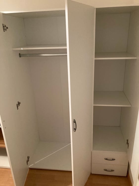 Neu möbliertes Einzel Zimmer 1. Vermietung 4