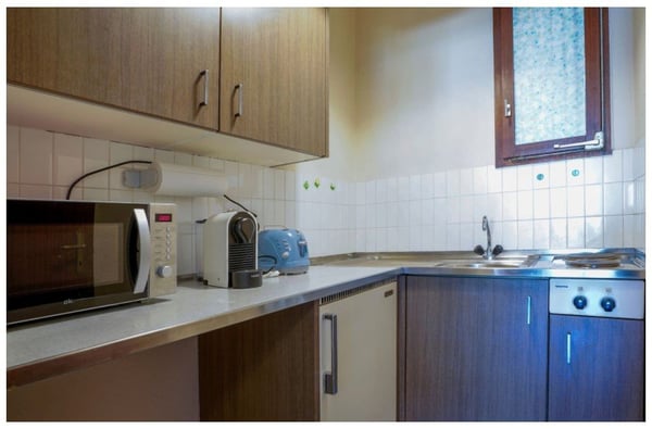 MONOLOCALE a MELIDE con PARZIALE VISTA LAGO  ID 22070 8