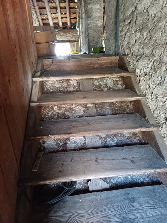 PALAZZINA A SOAZZA - ID 24013  Vendesi a Soazza, 5