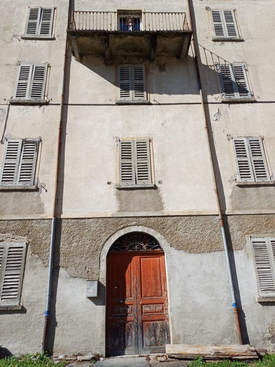 PALAZZINA A SOAZZA - ID 24013  Vendesi a Soazza, 10