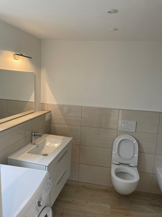 CASA BIFAMILIARE con DUE MONOLOCALI  ID 11353 Mq. 16 8