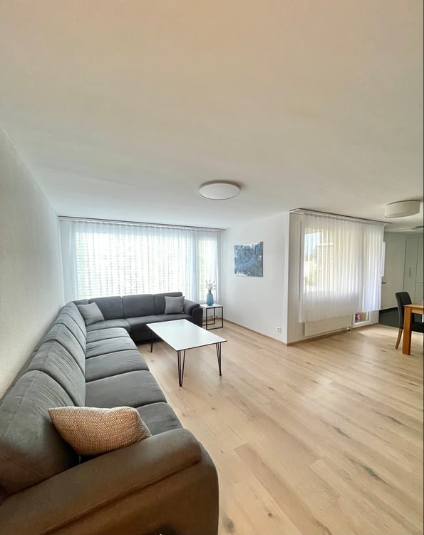 Moderne 1.5-Zimmer-Wohnung mit Balkon und Garage 3