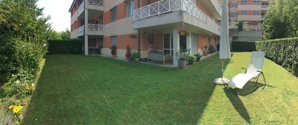 Wunderschöne 2.5-Zimmer Wohnung mit grossem Garten 1
