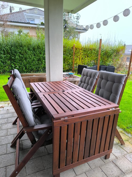 Wunderschöne 2.5-Zimmer Wohnung mit grossem Garten 5