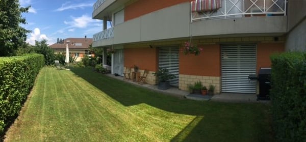 Wunderschöne 2.5-Zimmer Wohnung mit grossem Garten 6