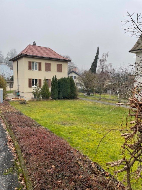 Einfamilienhaus mit grossem Umschwung (exkl. Nebenkosten) 3