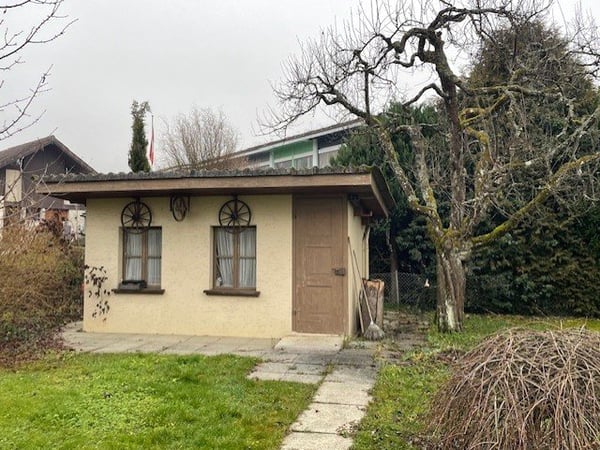 Einfamilienhaus mit grossem Umschwung (exkl. Nebenkosten) 2