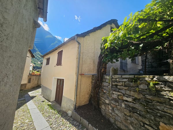 affitasi casa a cavergno per uso vario 5