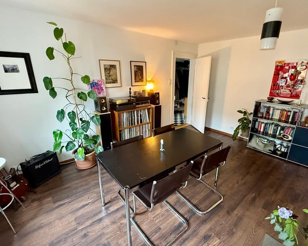 Wir suchen Mitbewohner*in für 3-Zimmerwohnung im Weissenbühl 1