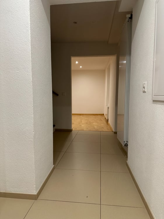 Vendesi casa a Lodrino 3
